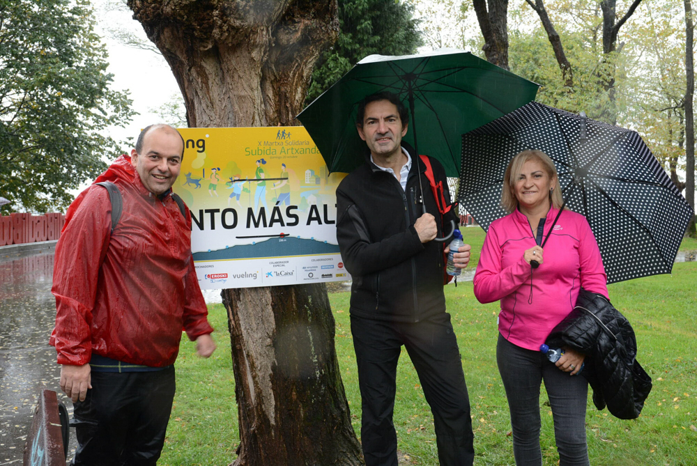 Foto 154 de la avituallamiento y mirador - Galería de la Subida a Artxanda 2019